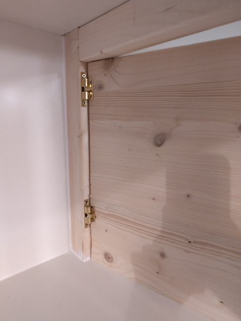 Compress_20240415_225309_9367.jpg (1.32 MiB) 5299 mal betrachtet Reversible Zwischenwand mit Kugelschnäppern